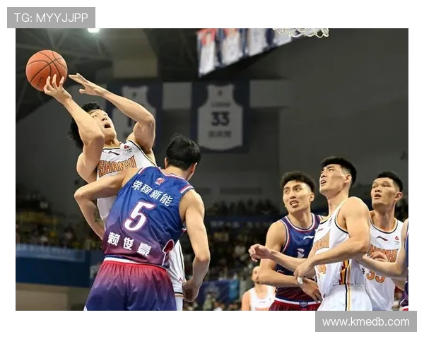 成都篮球队与上海篮球队赛后战术分析与总结探讨